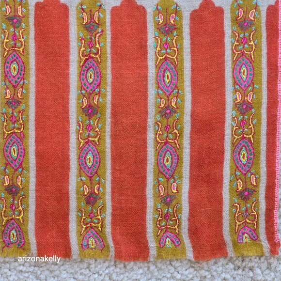 Embroidered Cashmere Scarf Boho Earthy Artisan - Picture 5 of 14